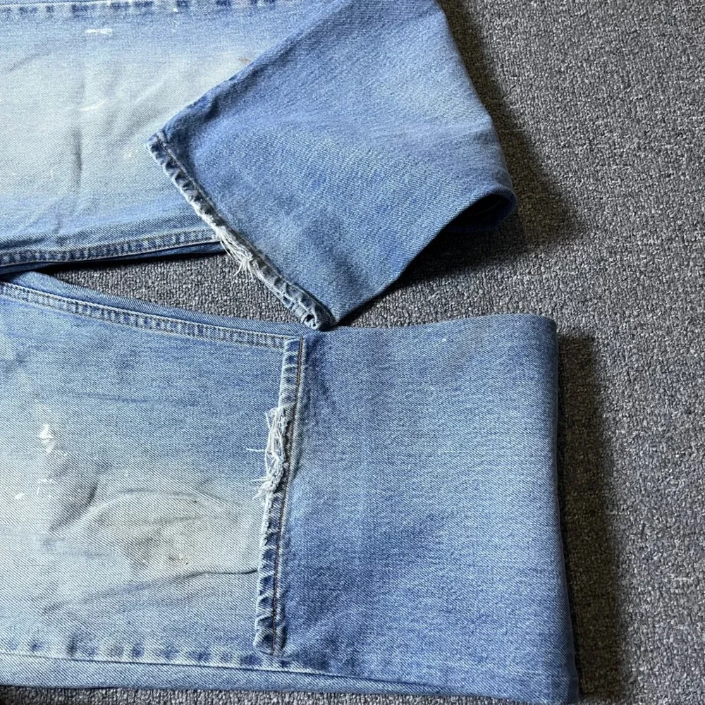 Vintage Levis 505 Jeans 40x32 Blue Distressed Thrashed Straight Leg Denim